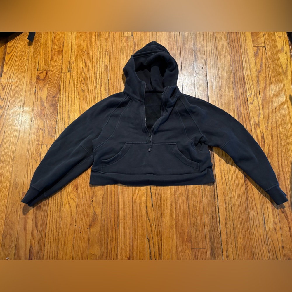 Lululemon great condition scuba half zip xs/s Black Hooded Sweatshirt